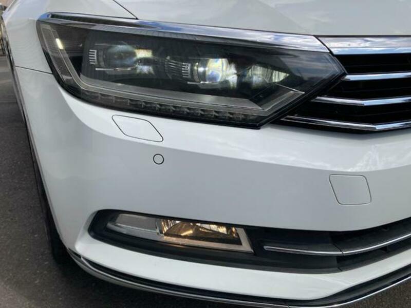 PASSAT VARIANT