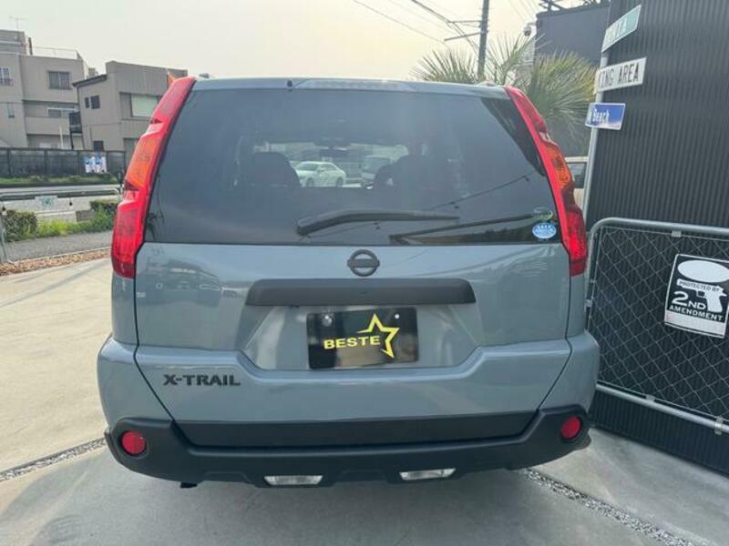 X-TRAIL