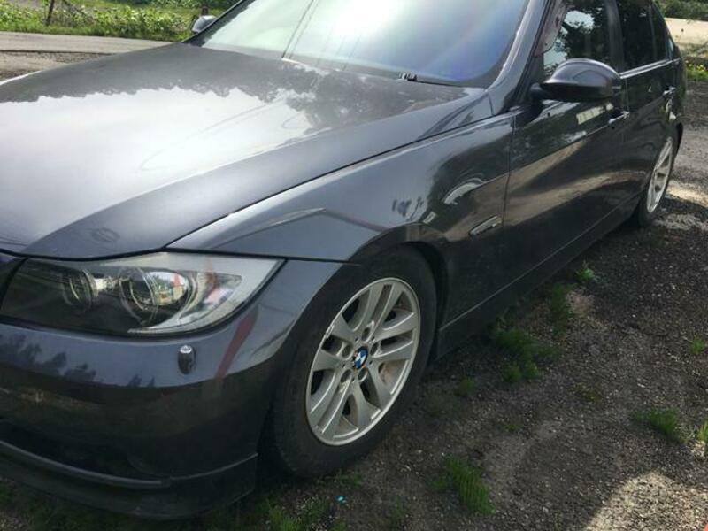 BMW 3 SERIES