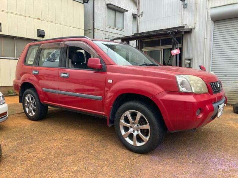 X-TRAIL