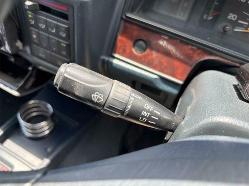 CROWN VAN