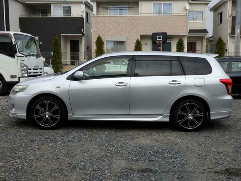 COROLLA FIELDER