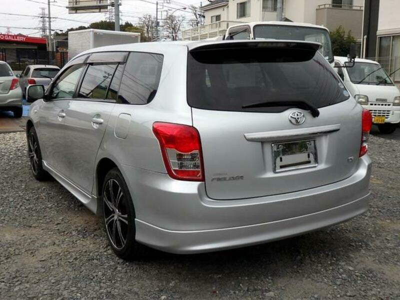 COROLLA FIELDER