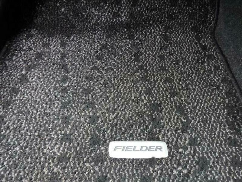 COROLLA FIELDER