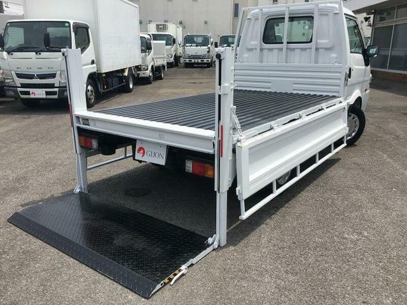 BONGO TRUCK