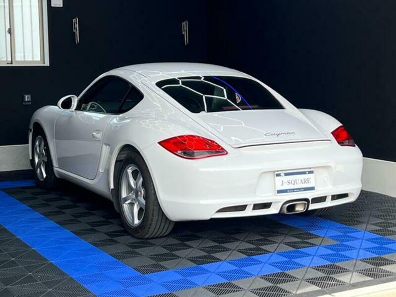 CAYMAN