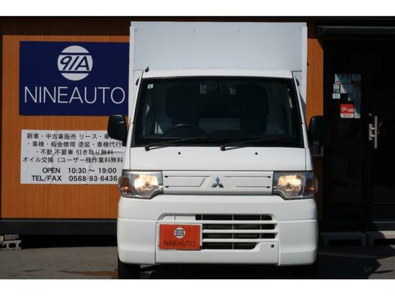 MINICAB TRUCK