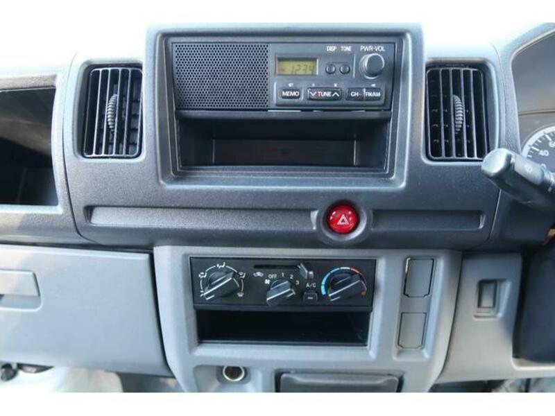 MINICAB TRUCK