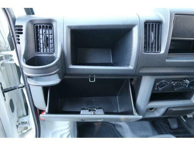 MINICAB TRUCK