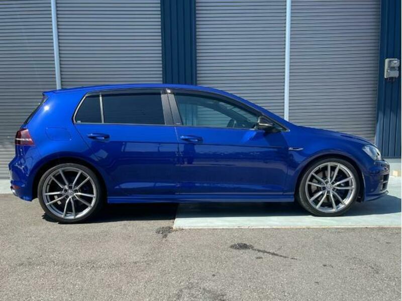 GOLF R