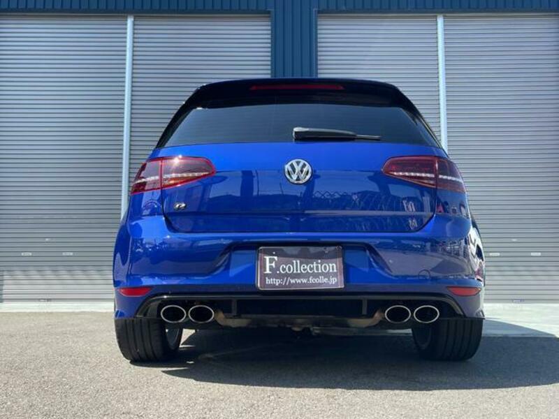 GOLF R