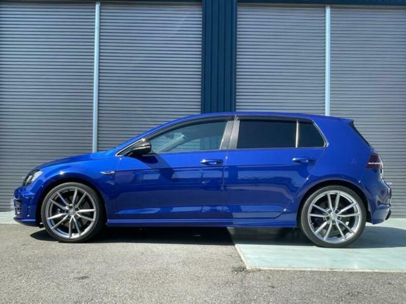 GOLF R
