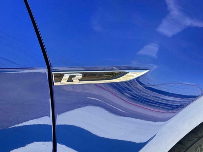 GOLF R