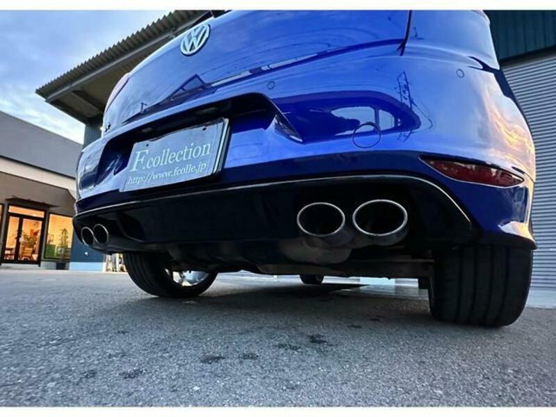GOLF R