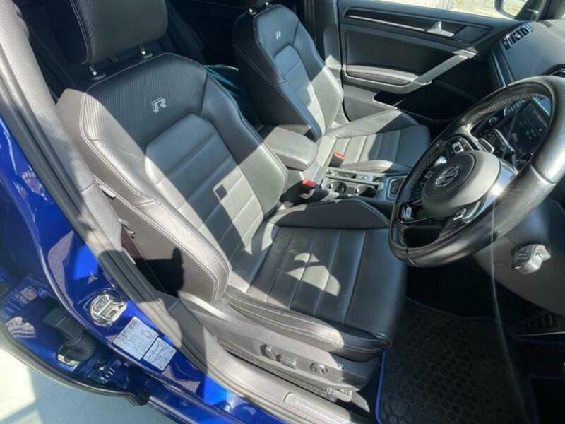 GOLF R