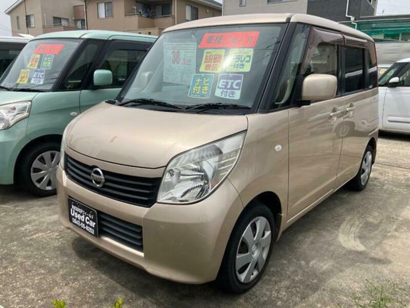 NISSAN ROOX