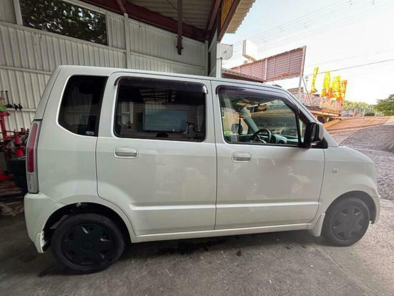 WAGON R