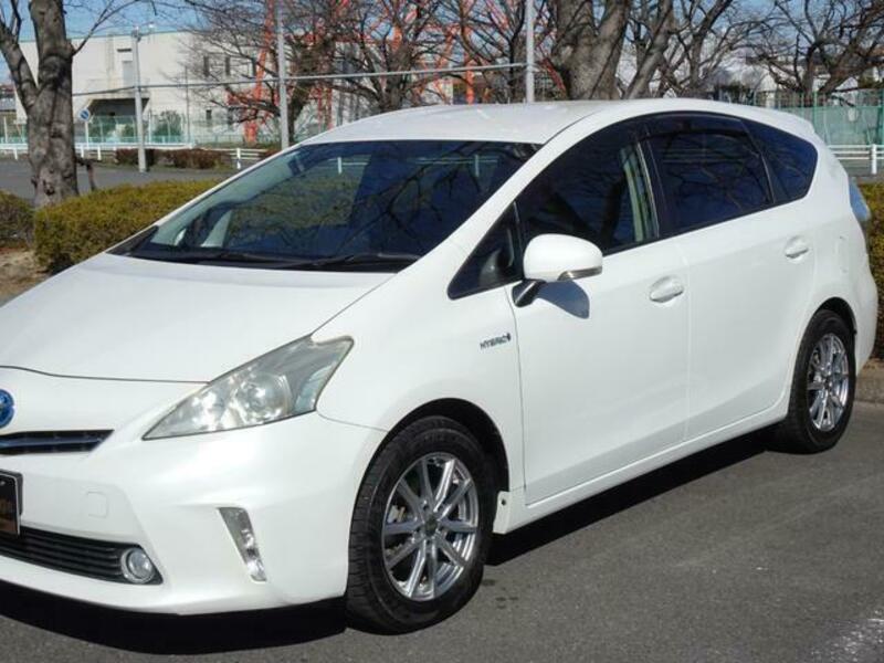 PRIUS ALPHA