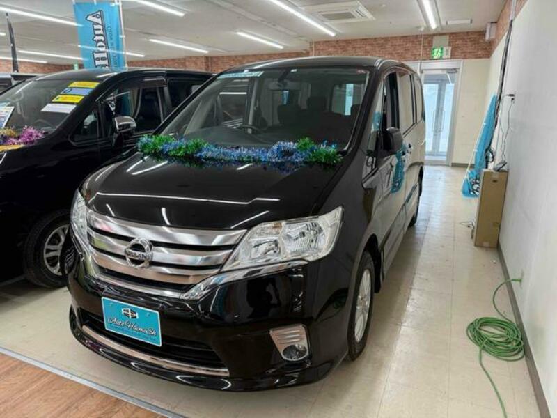 NISSAN SERENA