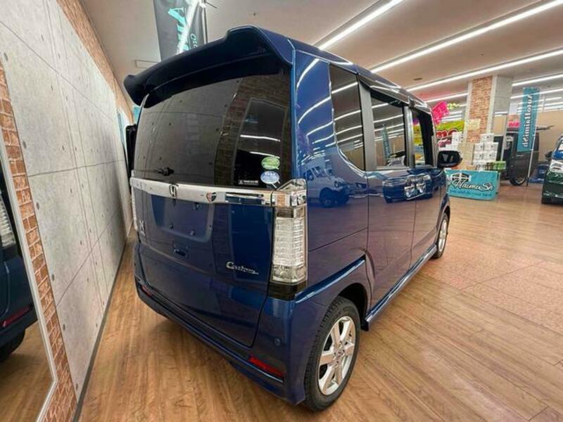 N BOX CUSTOM