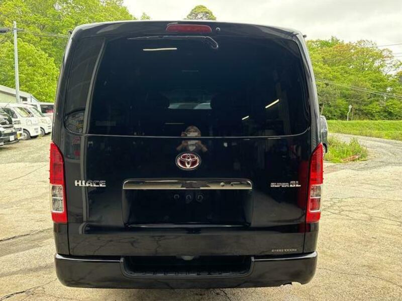 HIACE VAN