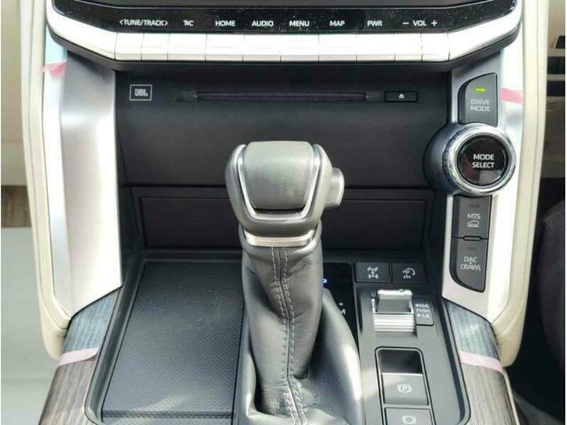 LAND CRUISER