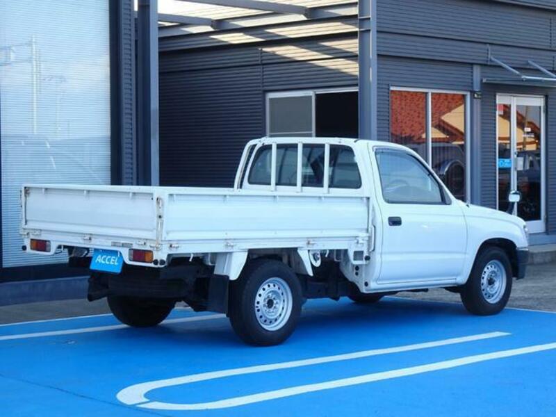 HILUX