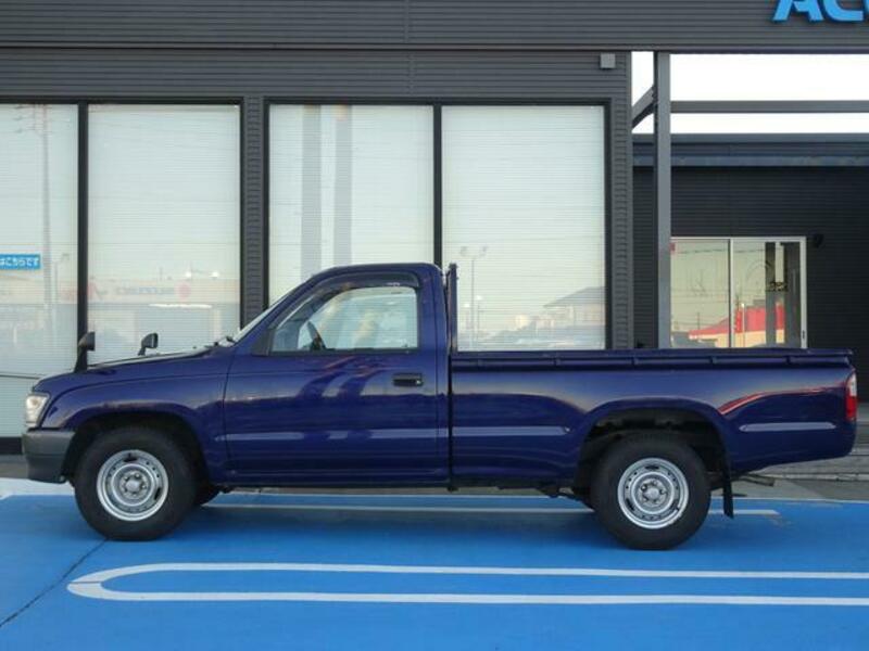 HILUX