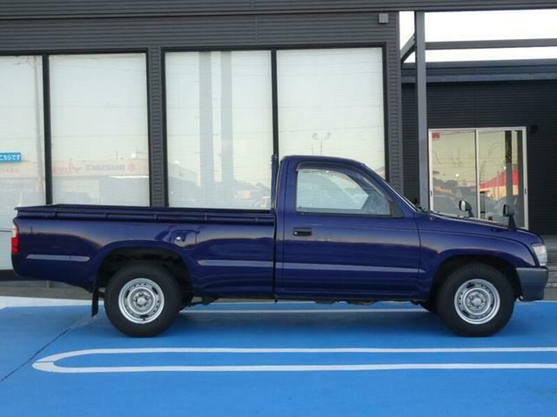 HILUX