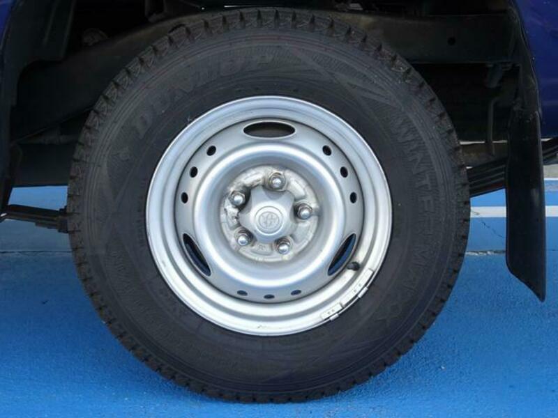 HILUX