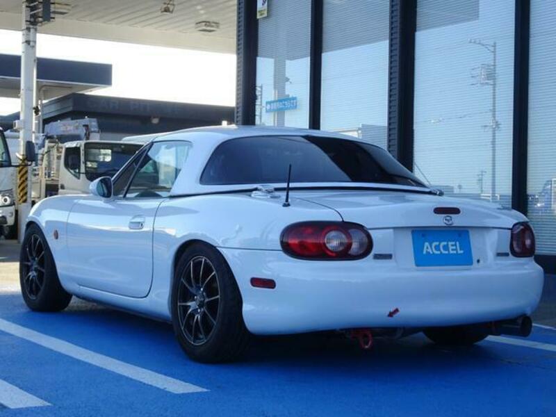 ROADSTER