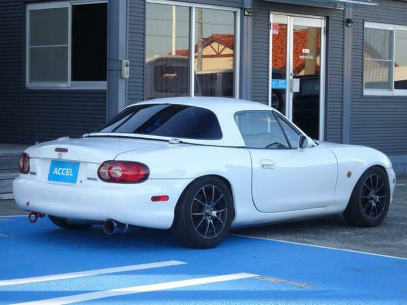 ROADSTER
