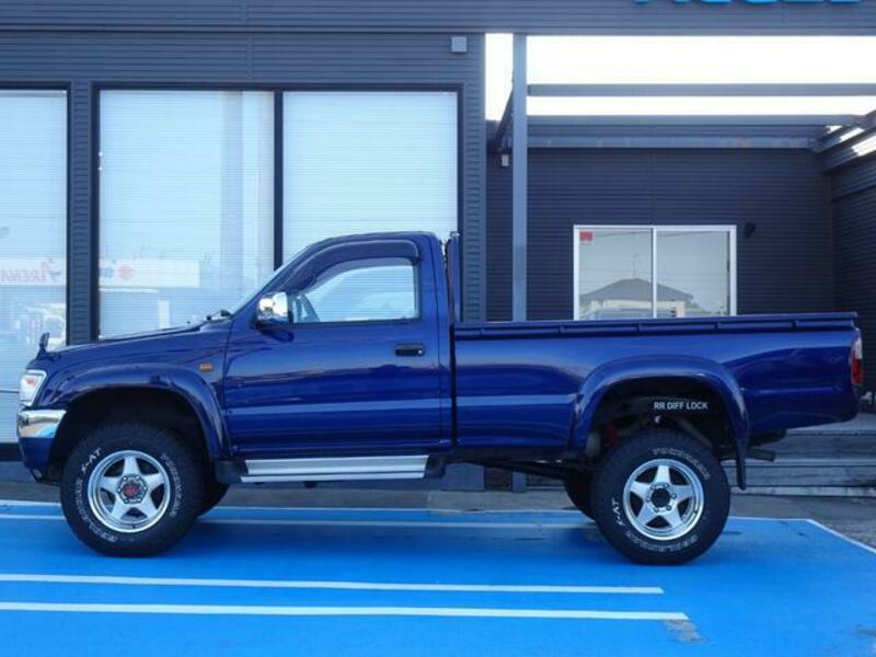 HILUX