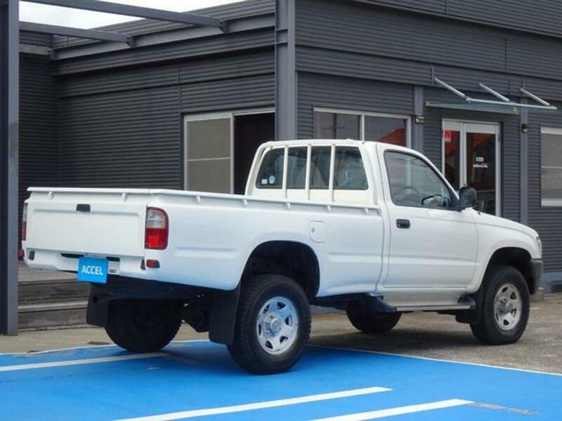 HILUX