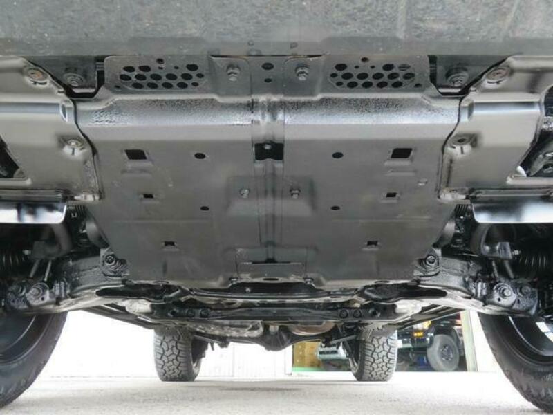 LAND CRUISER