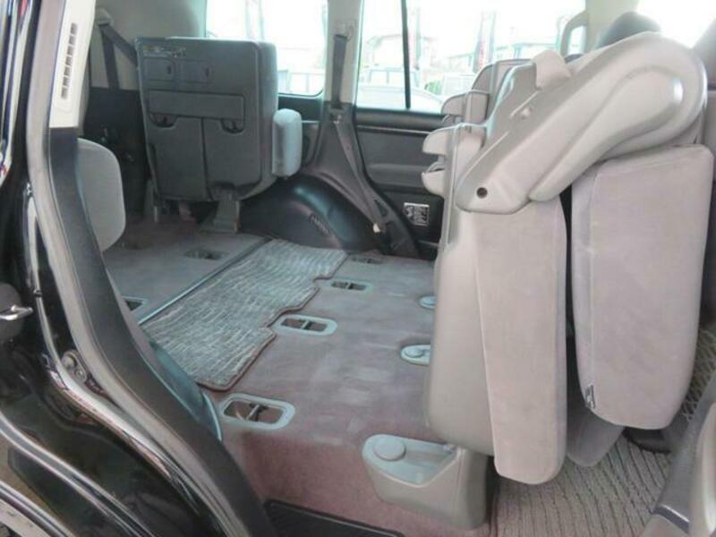 LAND CRUISER