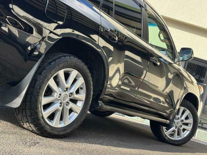 LAND CRUISER