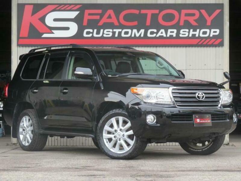 LAND CRUISER