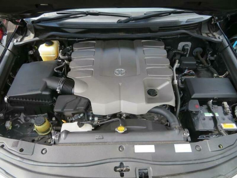 LAND CRUISER