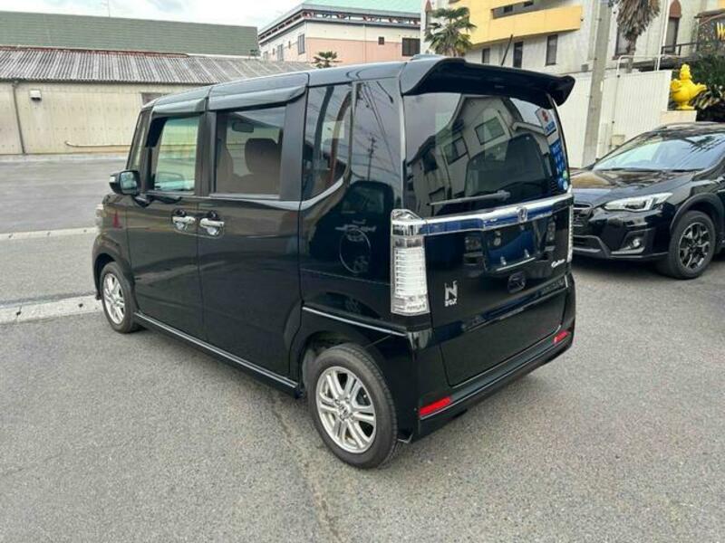 N BOX CUSTOM