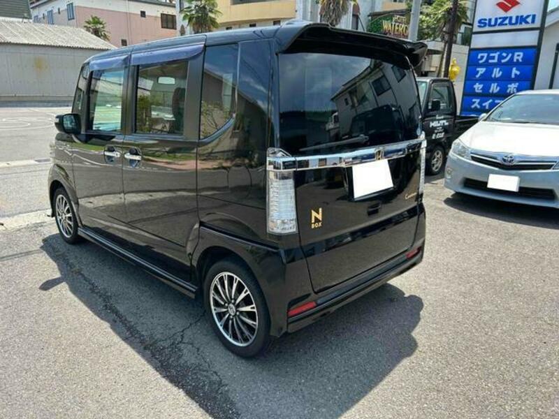 N BOX CUSTOM