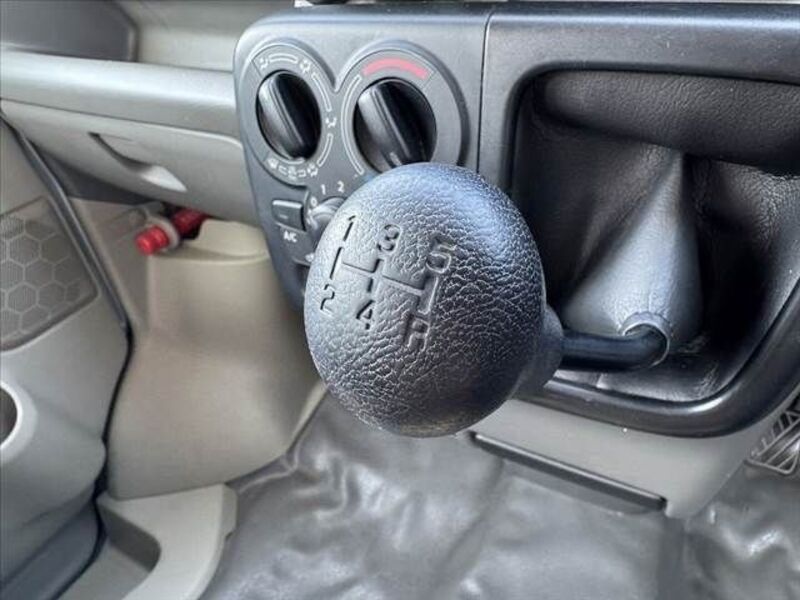 MINICAB VAN