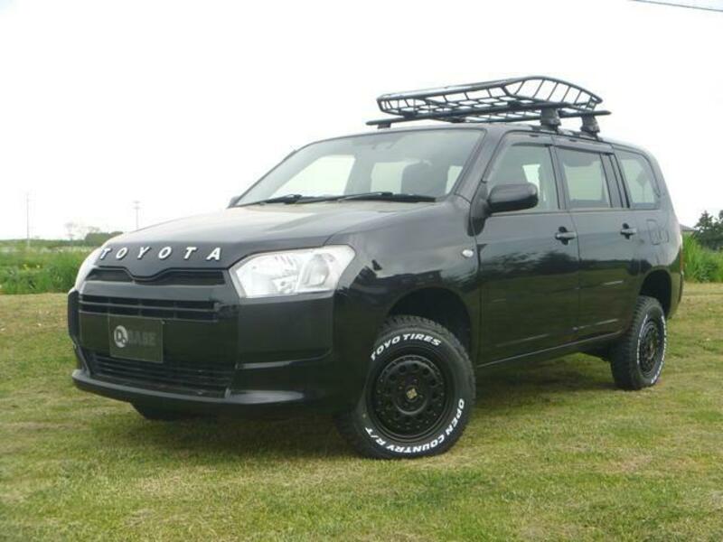 TOYOTA SUCCEED