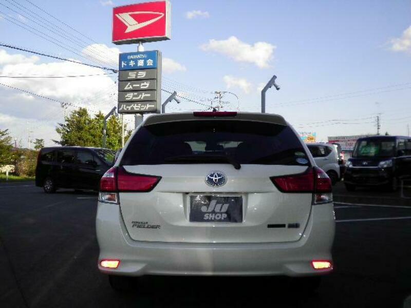 COROLLA FIELDER