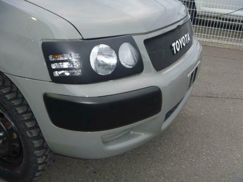 SUCCEED VAN