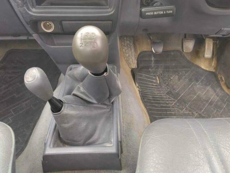 HILUX