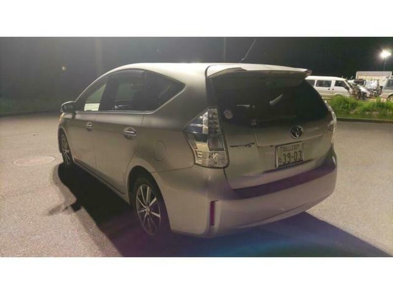 PRIUS ALPHA