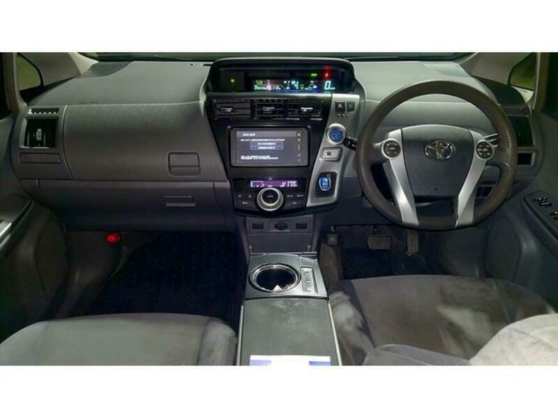 PRIUS ALPHA
