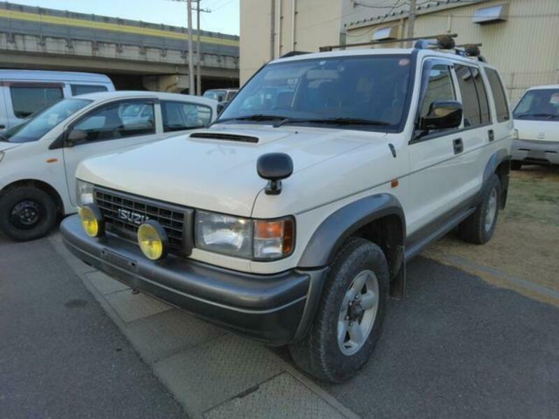 ISUZU BIGHORN