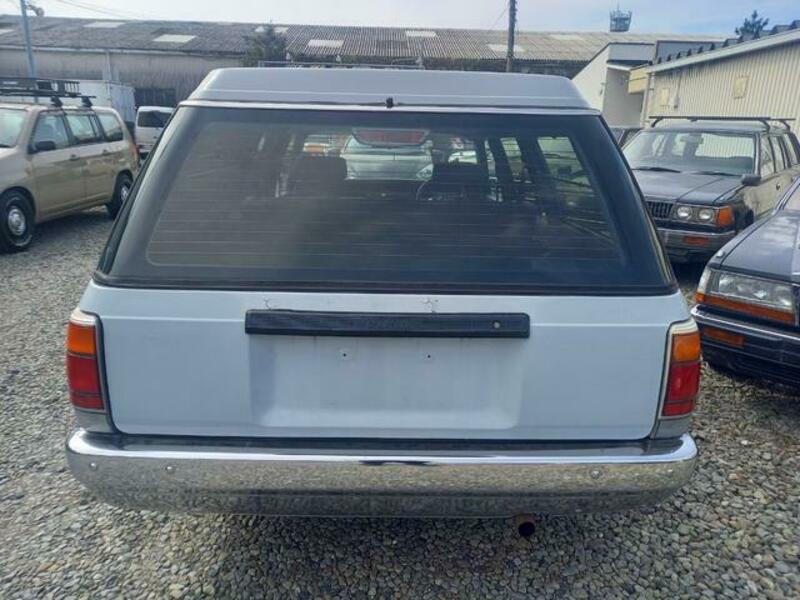 CROWN VAN